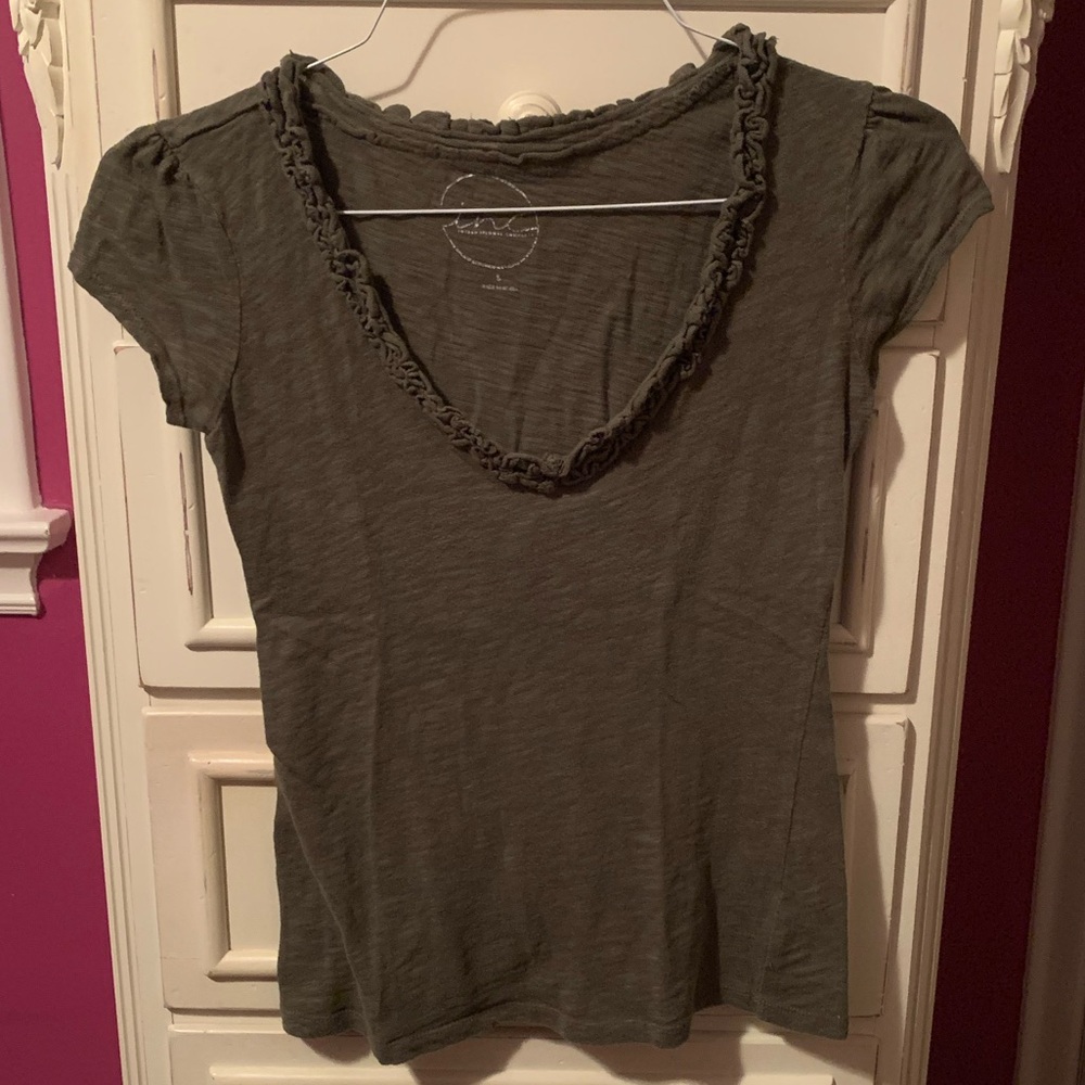 inc brand women’s round neck gray short sleeved shirt size small
